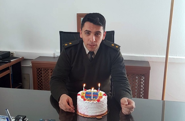 KOMUTANA SÜRPRİZ DOĞUM GÜNÜ