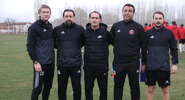 BELEDİYESPOR BİÇER VE EKİBİNE EMANET