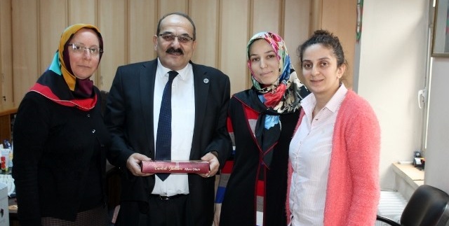 BAŞKAN ŞEN KADINLAR GÜNÜNÜ KUTLADI