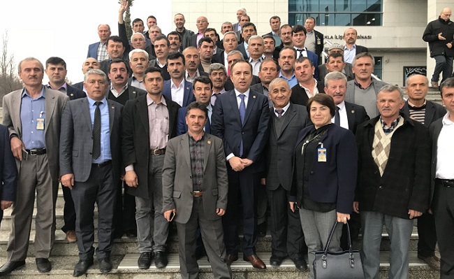 CEYLAN MECLİSTE MUHTARLARI AĞIRLADI