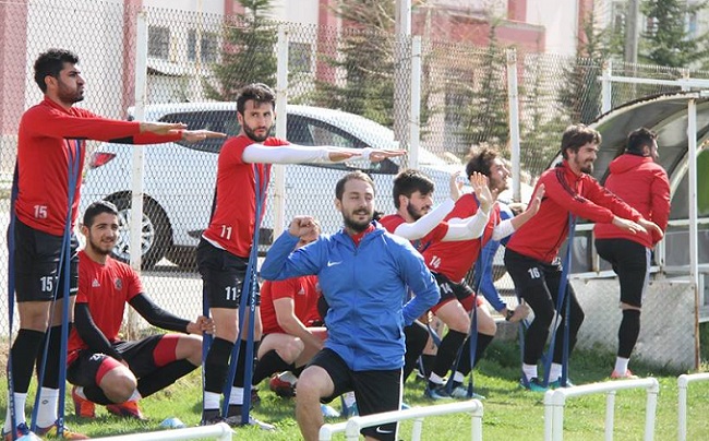 TEKNİK DİREKTÖRDEN DİKKAT UYARISI