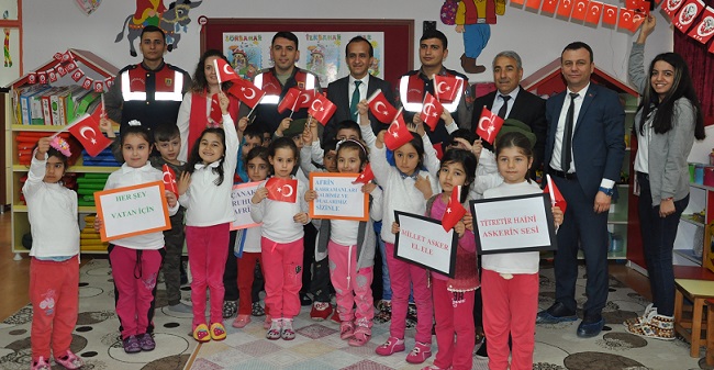 MİNİKLERDEN ASKERLERE MORAL MEKTUBU
