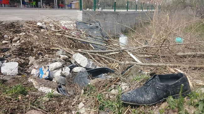 KAZADA FACİAYI DUVAR ÖNLEDİ