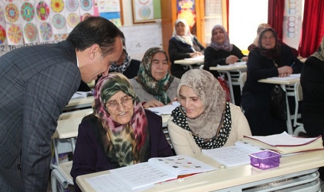OKUMA YAZMA KURSLARINA YOĞUN İLGİ