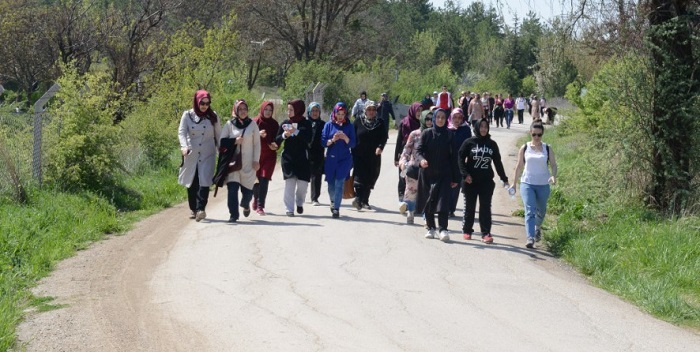 KURSİYERLER DOĞA YÜRÜYÜŞÜ DÜZENLEDİ