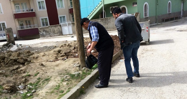KADIN ÇANTASI VATANDAŞI KORKUTTU