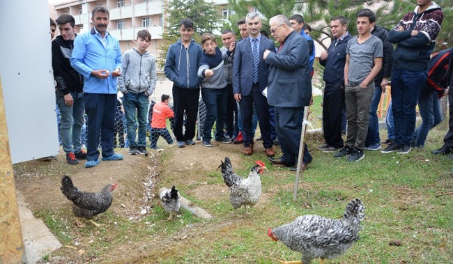 ÖĞRENCİLER ARTIK DOĞAL BESLENECEK