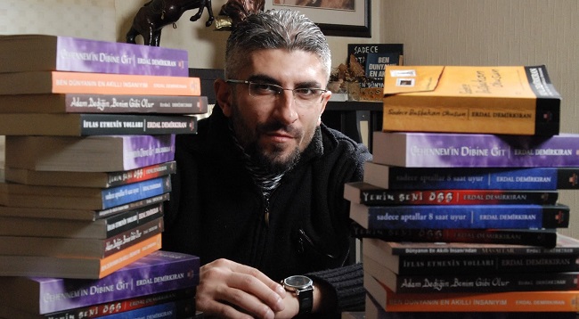 ÜNLÜ YAZAR ÇORUM’A GELİYOR