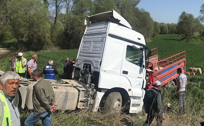 ÇORUM’DA KORKUNÇ TRAFİK KAZASI