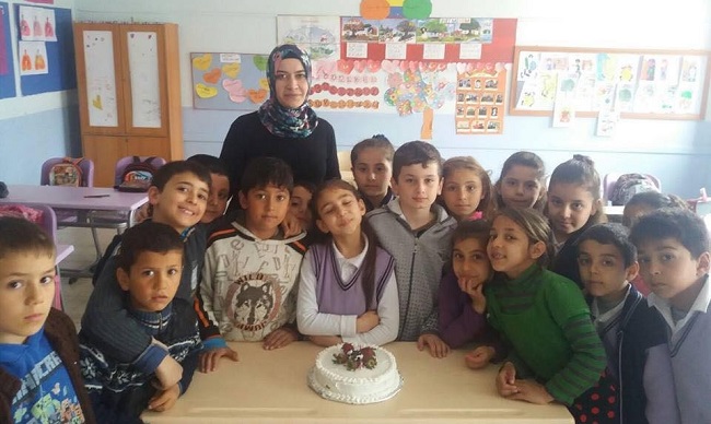 OKULLARDA DOĞUM GÜNÜ SÜRPRİZİ