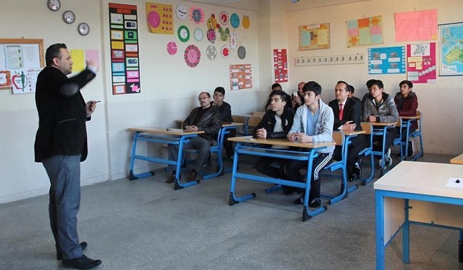 PANSİYON ÖĞRENCİLERİNE KURS AÇILDI
