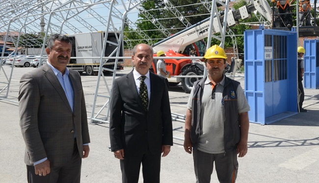 ALAN ELLE VEREN EL BULUŞUCAK