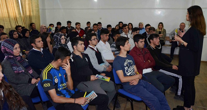 HİTİT ÜNİVERSİTESİ LİSELERDE TANITILDI