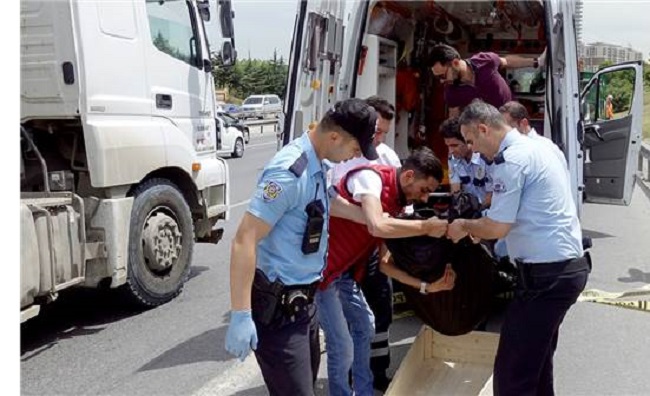 TALİHSİZ GENÇ KAZADA CAN VERDİ