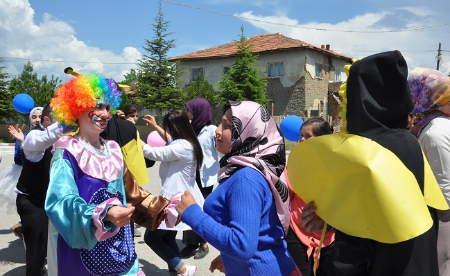 ENGELLİ ÖĞRENCİLERE ANLAMLI DESTEK