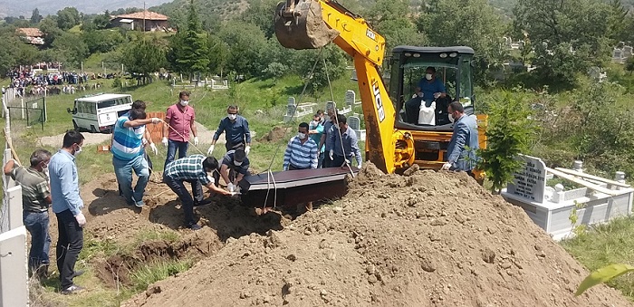 BU ŞEKİLDE TOPRAĞA VERİLDİ