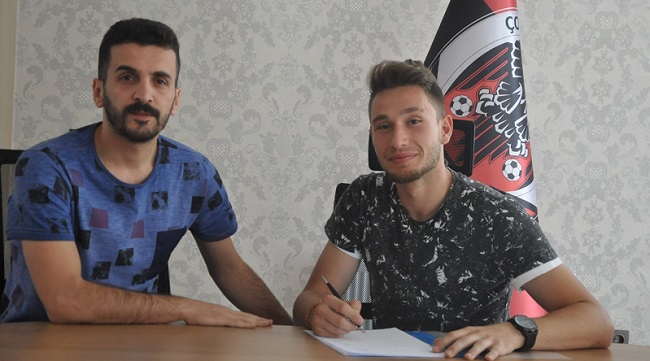 2 FUTBOLCU 4 YILLIK İMZA ATTI