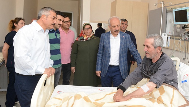 GÜL’DEN HASTALARA MORAL ZİYARETİ