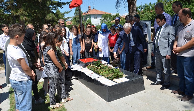 AYBÜKE ÖĞRETMENİ UNUTMADILAR