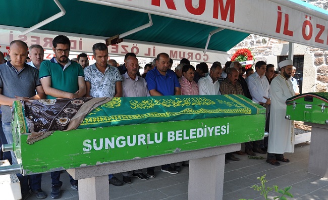 İŞÇİLER SON YOLCULUĞUNA UĞURLANDI