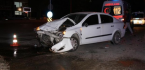 İKİ OTOMOBİL ÇARPIŞTI: 5 YARALI