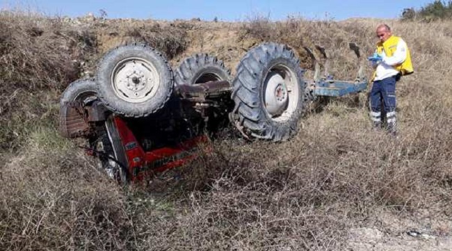 TRAKTÖR KAZASI ONLARI AYIRDI