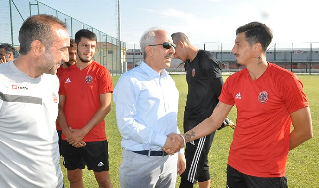 BAŞKAN GÜL’DEN SÜRPRİZ ZİYARET