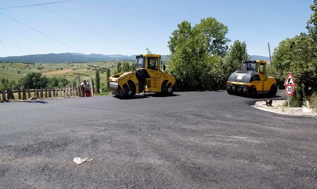 KÖYLERE SICAK ASFALT DÖKÜLECEK