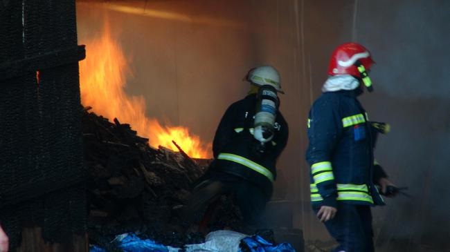 CAM KIRIKLARI YANGINA SEBEP OLDU