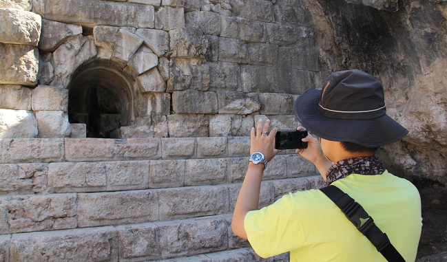 TURİSTLER AKIN AKIN GELİYORLAR