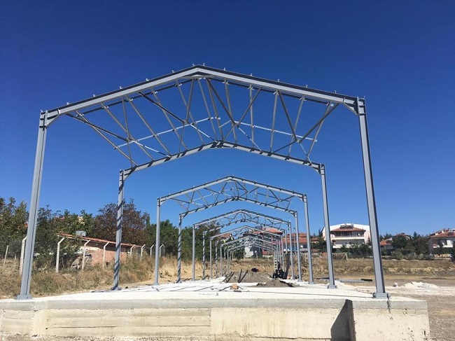 ORTAKÖY KAPALI PAZAR YERİNE KAVUŞUYOR