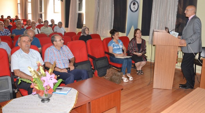 ÖĞRETMENLERİN SORUNLARINI DİNLEDİ