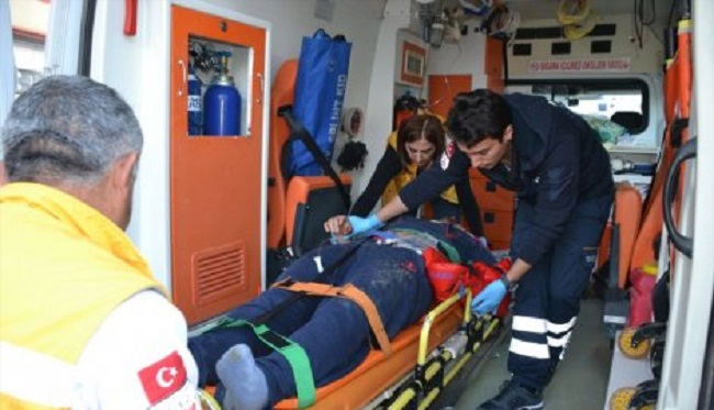 LASTİK PATLADI ARAÇ TAKLA ATTI