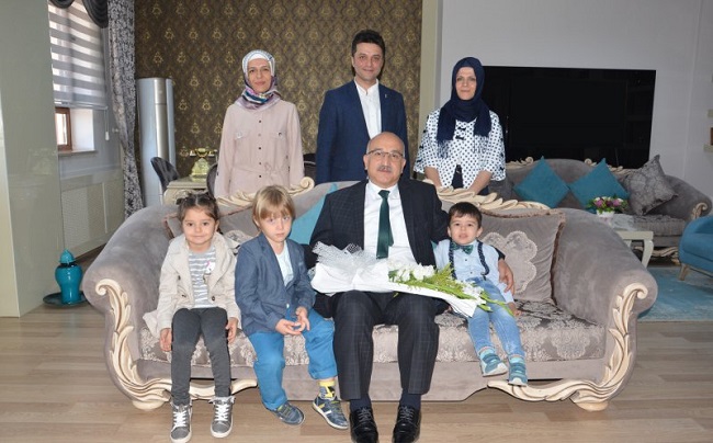 MİNİK ÖĞRENCİLERDEN BÜYÜK’E ZİYARET