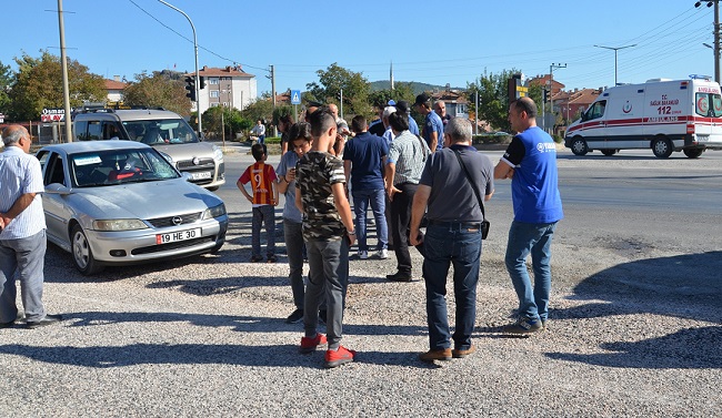 KAZADA KIZ ÖĞRENCİ AĞIR YARALANDI