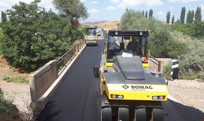 ÇORUM’UN KÖYLERİ ASFALTA KAVUŞUYOR