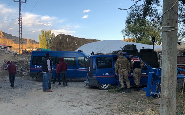 TÜP KAMYONU ALTINDA CAN VERDİ
