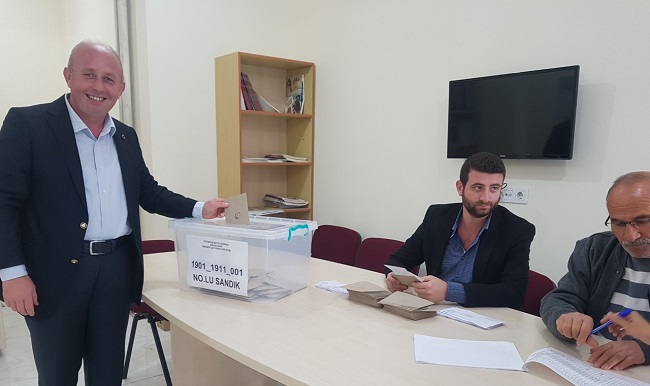 KAZIM SEKİLİ GÜVEN TAZELEDİ