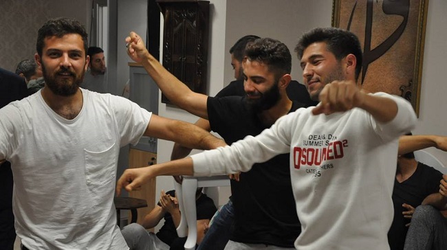 FUTBOLCULAR SIRA GECESİNDE EĞLENDİ