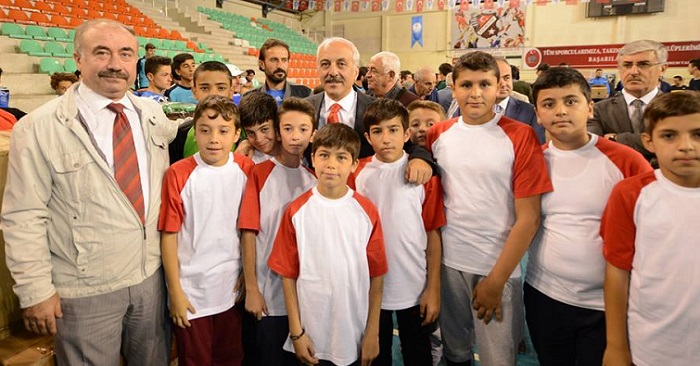 BELEDİYE’DEN AMATÖR KULÜPLERE DESTEK