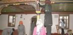 KIZ ÖĞRENCİLER TARİHİ CAMİYİ TEMİZLEDİ