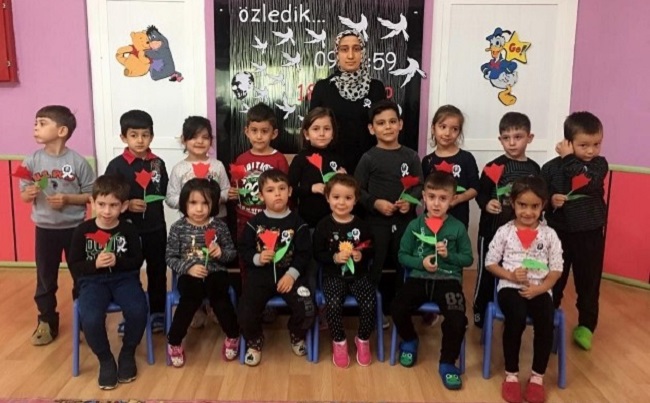 KARGILI MİNİKLER ATASINI ANDI