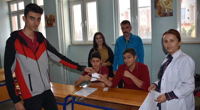 MEHMETÇİK LİSESİNDE BAŞKANLIK YARIŞI