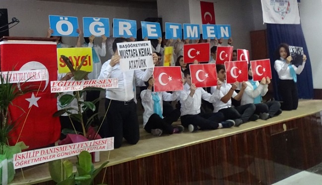 İSKİLİP’TE ÖĞRETMENLER GÜNÜ KUTLANDI