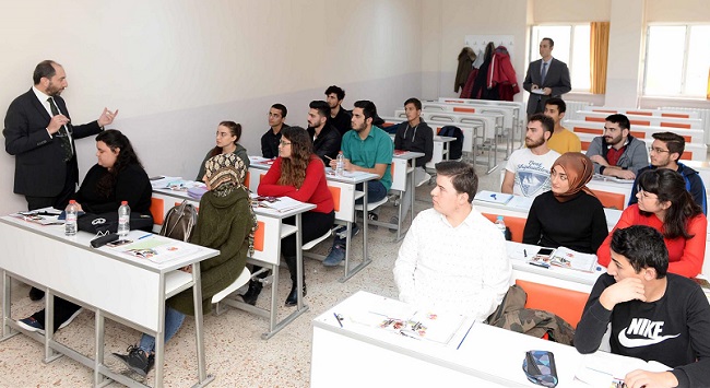 HİTİT’DE İNGİLİZCE EĞİTİM MUTLULUĞU