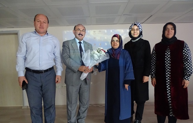 İSKİLİP’TE NAMAZ KONFERANSI VERDİ