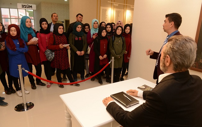 ÖĞRENCİLER 15 TEMMUZ MÜZESİNİ GEZDİ