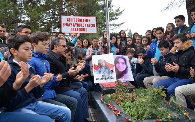AYBÜKE ÖĞRETMENİ UNUTMADILAR