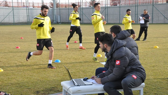 FUTBOLCULAR YOYO TESTİNDEN GEÇTİ