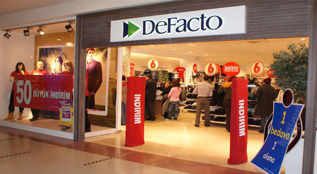 ÜNLÜ GİYİM MAĞAZASI KAPANDI